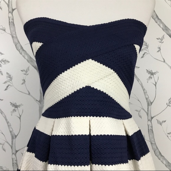 BCBG MAXAZRIA Alythea Striped Strapless Sweetheart Dress - Picture 2 of 10